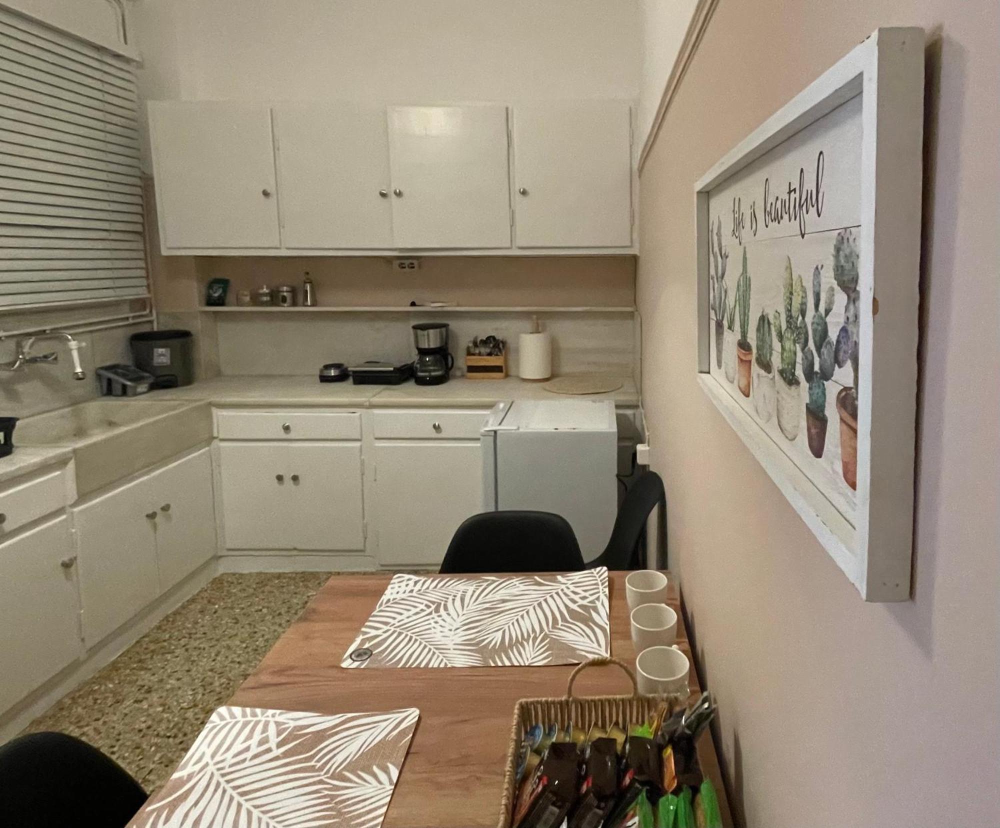 Spacious Apartment Near Panormou Metro Athènes Extérieur photo