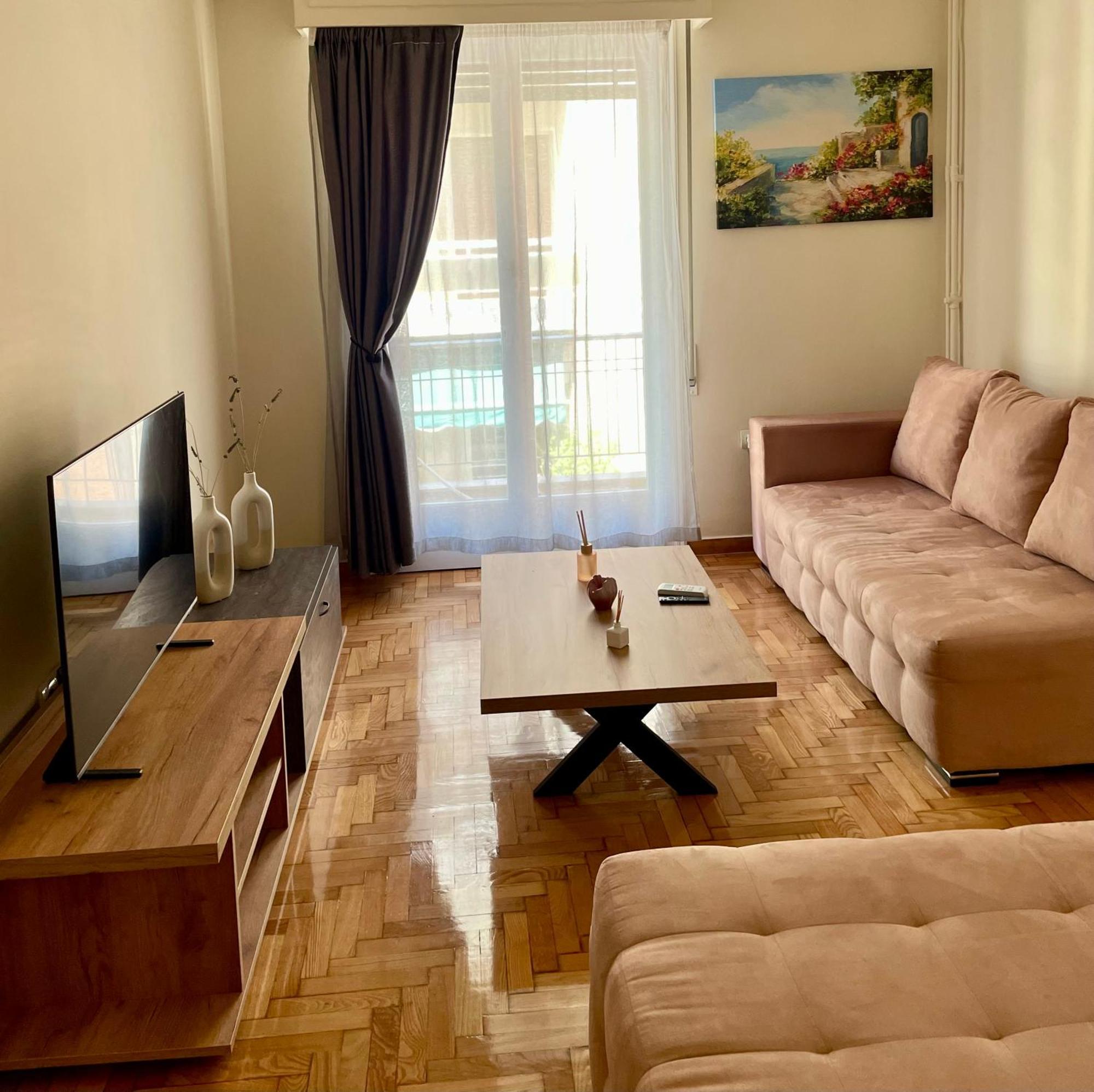 Spacious Apartment Near Panormou Metro Athènes Extérieur photo