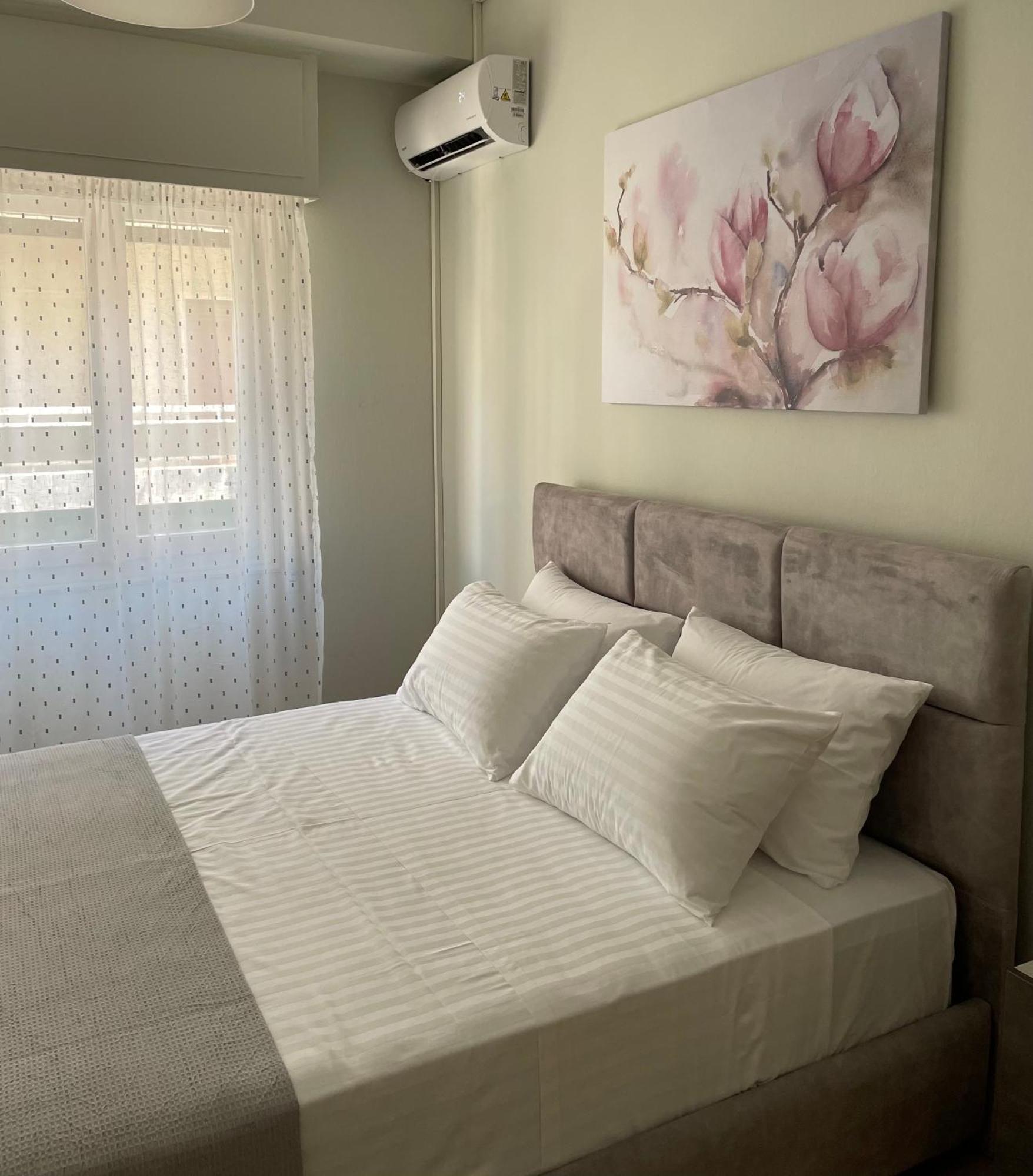 Spacious Apartment Near Panormou Metro Athènes Extérieur photo